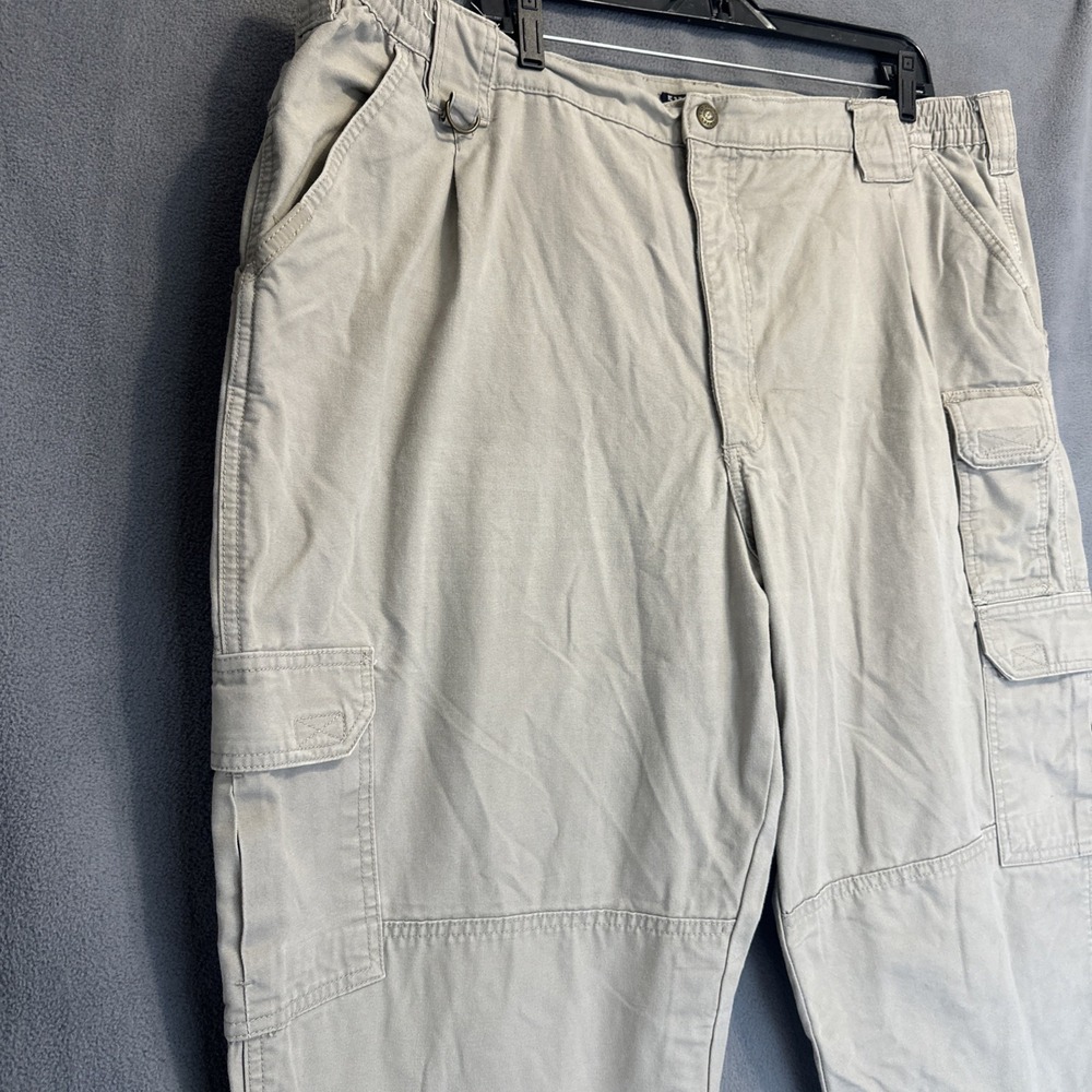 5.11 Tactical Cotton Canvas Cargo Pant Mens Size 44x32 Khaki Regular Fit 74251 - Picture 9 of 13
